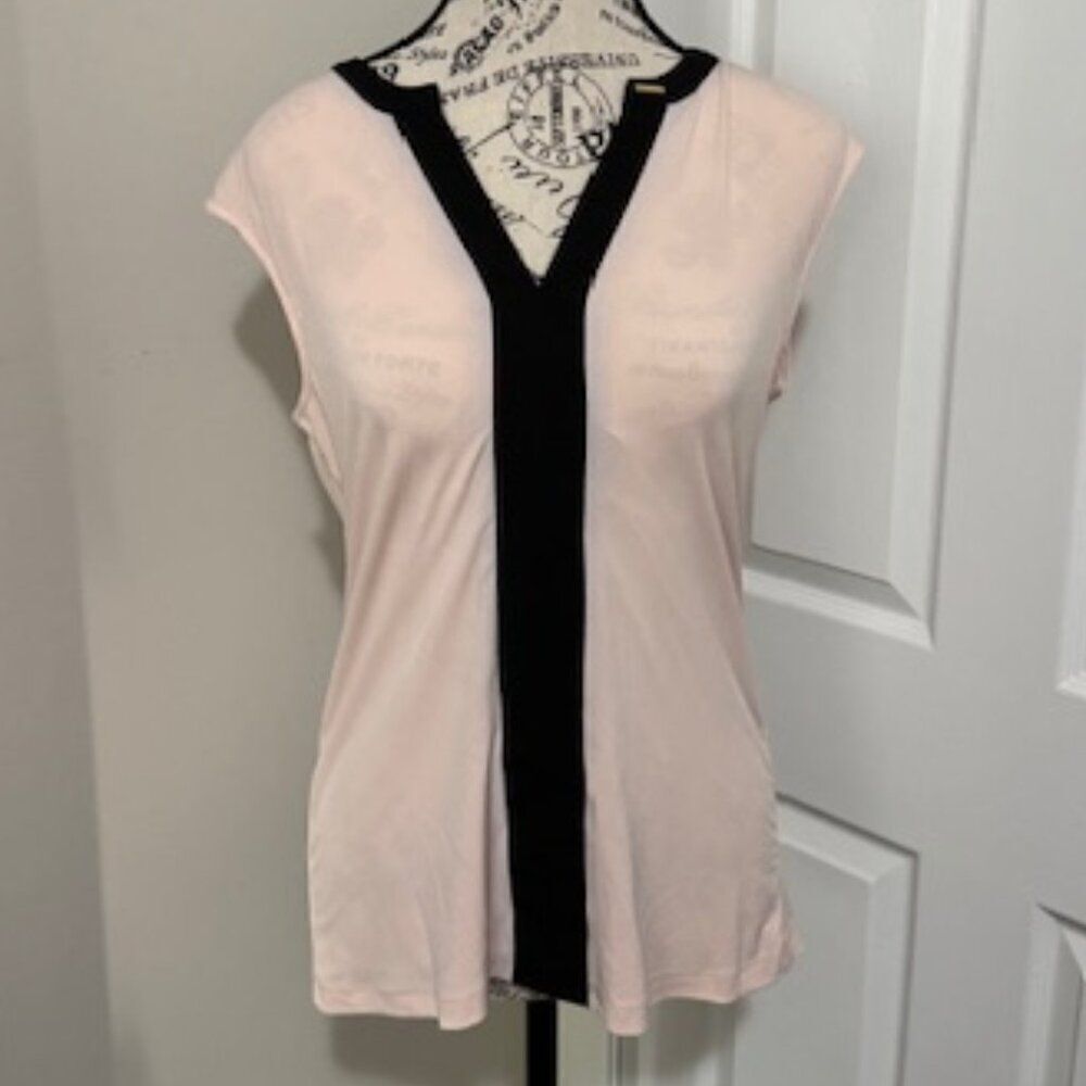 USED Woman's Calvin Klein No Sleeve Blouse Color Pink/Black Size Small
